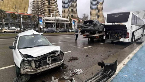 Kartal'da Zincirleme Kaza Meydana Geldi