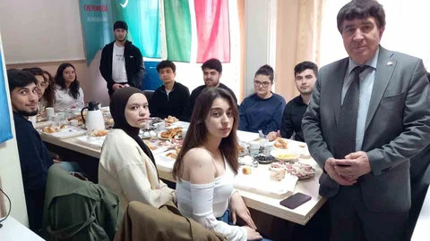 Eskişehir'de Türk Dünyası Öğrencileri Kahvaltıda Buluştu