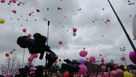 Tuzla'da Kanseri Yenen Almira'nın Kutlaması