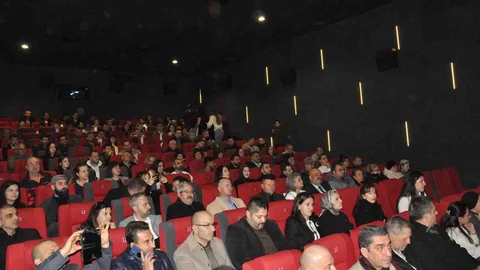 Çatlı Filminin Galası Keşan'da Yapıldı