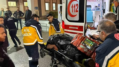 Adıyaman'da Otomobil Uçuruma Düştü