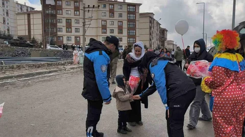 Şırnak'ta Nevruz Etkinlikleri Renkli Geçti