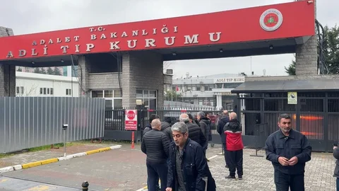 Fatih'te Çöken Binada Hayatını Kaybeden Kadın