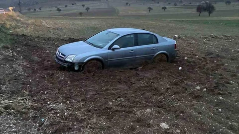 Afyonkarahisar'da Trafik Kazası: 3 Yaralı