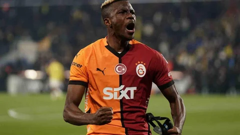 Galatasaray'da Osimhen Ameliyata Alındı