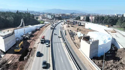 Başiskele Kavşağı Projesinde Yüzde 54 Tamamlandı