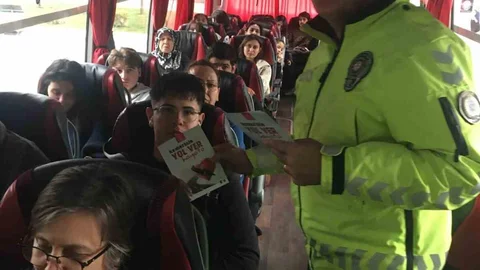 Burdur Otogarında Emniyet Kemeri Eğitimi