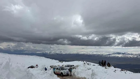 Ağrı Dağı'nda Kaybolan Dağcı İçin Arama Başlatıldı