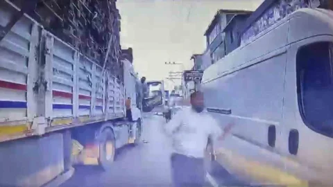 Adana'da Tırda Bıçakla Saldırı