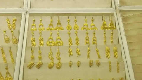 Tarsus'ta Gram ve Çeyrek Altın Yok Satıyor