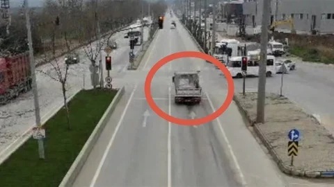 Bursa'da Dron ile Kırmızı Işık İhlali Kontrolü