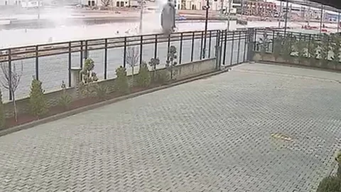 Konya'da Otomobil Takla Attı
