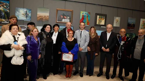 Akçaabat’ta Uluslararası Sanat Sergisi Açıldı