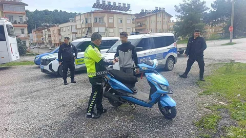 Ceza Yememek İçin Plakayı Kapatınca Ceza Yedi