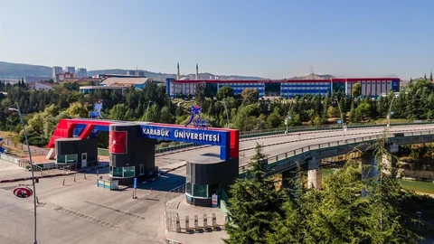 Karabük Üniversitesi SCImago'da Yükseldi