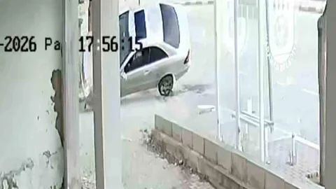 Karaman'da Otomobil Takla Attı