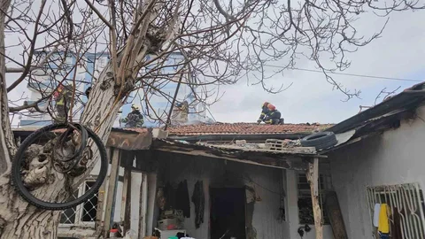 Kayseri'de Müstakil Evde Yangın Çıktı