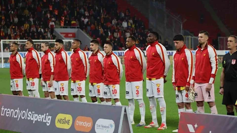Göztepe'yi Nisan'da Zorlu Fikstür Bekliyor