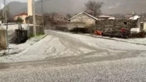 Karapınar'da Dolu Yağışı Etkili Oldu
