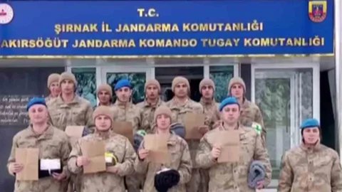 Minik Yüreklerden Mehmetçiğe Destek