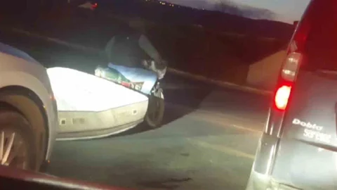 Tekirdağ'da Motosikletle Yatak Taşıma Olayı