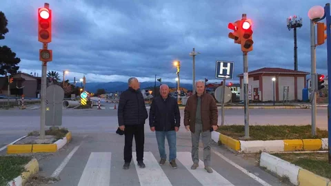 Burhaniye'de Işık Sorunu Yaşanıyor