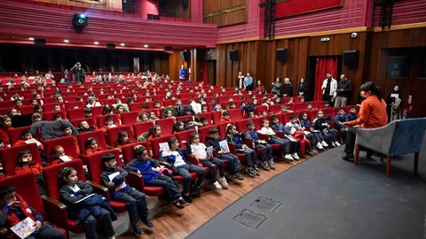 Bursa'da Edebiyat Etkinliği Gerçekleşti