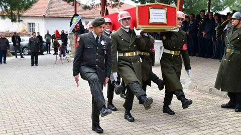 Alaşehirli Kıbrıs Gazisi Son Yolculuğuna Uğurlandı