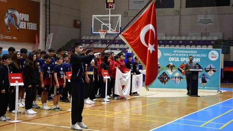 Yıldızlar Basketbol Yarı Final Müsabakaları Başladı