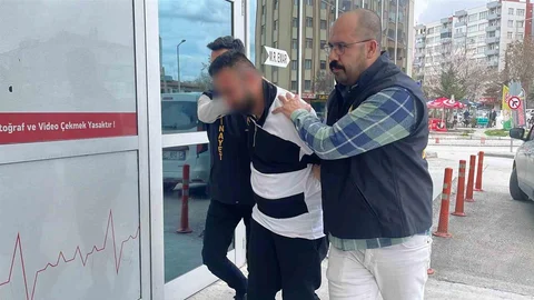Konya'da Babasını Öldüren Zanlı Tutuklandı