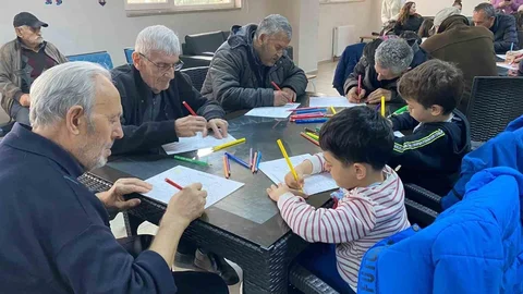 Çocuklar Huzurevini Ziyaret Etti