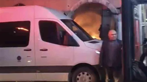Bursa'da Tarihi Bina Yangını Kontrol Altına Alındı