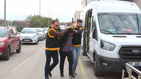 Adana'da Trafik Magandası Baba-Oğul Tutuklandı