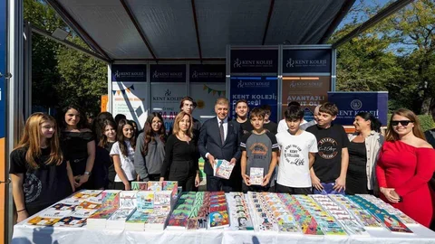 İzmir'de 7. Kitap Fuarı Başlıyor