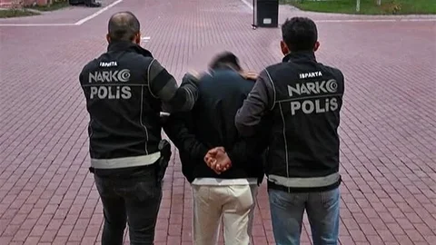 Isparta'da Uyuşturucu Suçundan Hapis Cezası Alan Şahıs Yakalandı