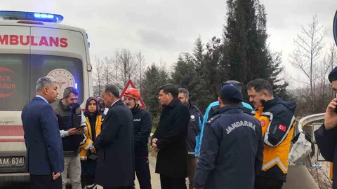 Yalova'da Midibüs Kazası: 1 Ölü, 20 Yaralı
