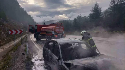Burdur'da Araç Yangını Meydana Geldi