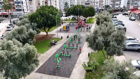 Mezitli'de Park Yenileme Çalışmaları