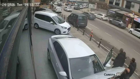 Pendik’te Silahlı Saldırıya Uğrayan İki Kişi Yaralandı