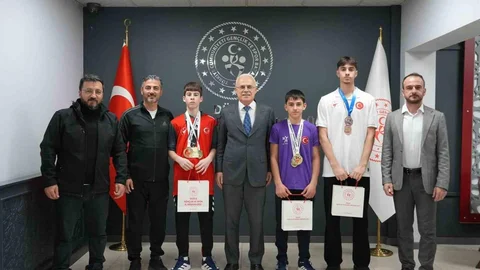 Düzce'nin Taekwondo Şampiyonları Gurur Kaynağı