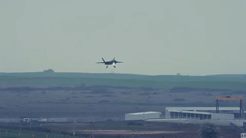 Bayraktar KIZILELMA Eğitim Uçuşunu Tamamladı
