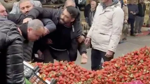 Sakarya'da Zabıta ile Seyyar Satıcı Arasında Arbede