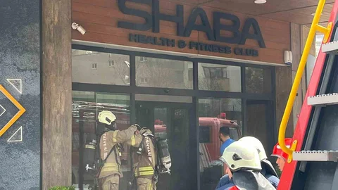 Üsküdar'da Spor Salonunda Yangın Paniği