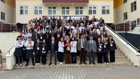 Eskişehirli Genç Şefler Kırşehir'de Başarı Elde Etti