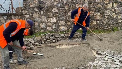 Düzce'de 63 Mahallede Çalışmalar Devam Ediyor