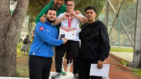 Aliağa'daki Özel Sporcular Türkiye Finallerinde Başarı Gösterdi