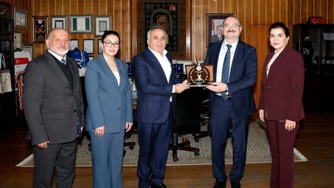 Azerbaycan Tıp Üniversitesi ile Görüşme Yapıldı