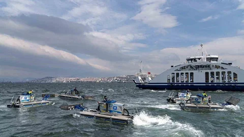 İzmir Körfezi'nde Temizlik Güçleniyor