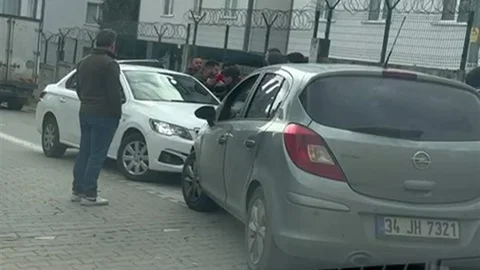 Esenyurt'ta Yol Verme Kavgası Yaşandı