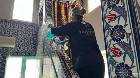 Aydın Karacaören'de Camiler Temizlendi